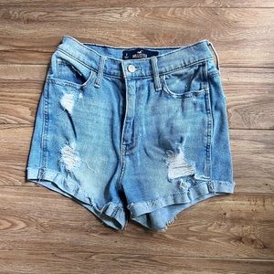 HOLLISTER Ultra High-Rise Short